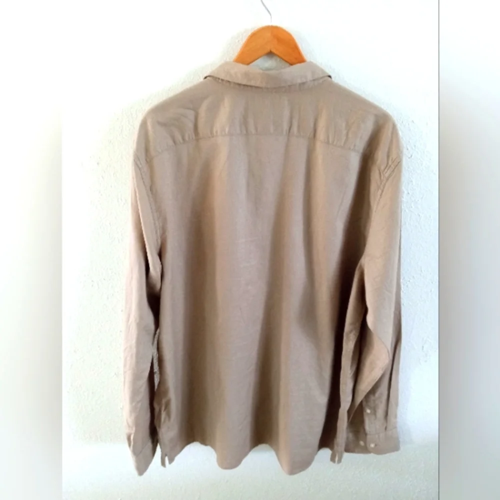 BANANA REPUBLIC Untucked Slim 100% Lightweight COTTON Khaki Tan Shirt | XL - Picture 6 of 9